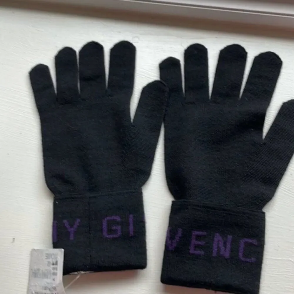 Givenchy Logo Cuff Wool Gloves black and purple